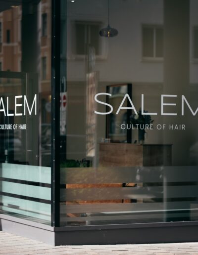 Salem Salon | Fensterfront